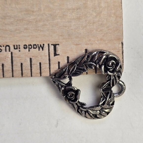 Vintage Silver Tone Heart Pendant Necklace Floral Rose Openwork Design 18inch - Picture 11 of 11